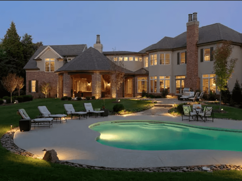 Outdoor Living 1 637FF311 8719 780D 2A07 E8886A4F53B7